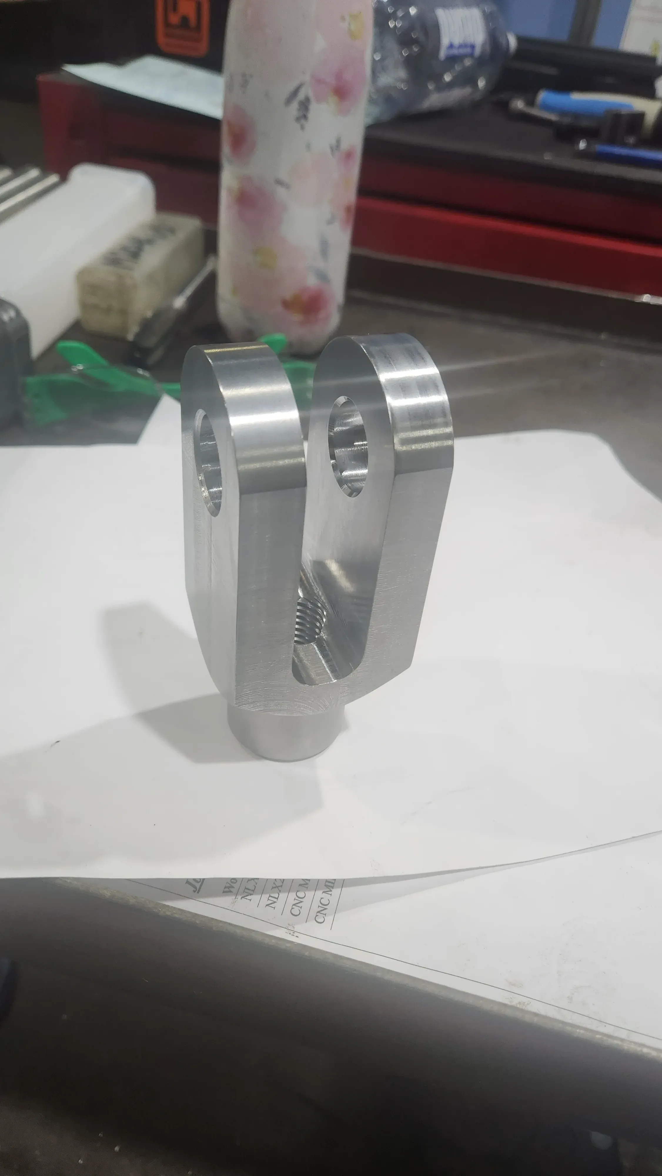 Machined aluminium twin-lug bracket